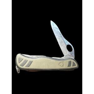 Victorinox Swiss Army Knife One-Hand Trekker Soldier Stainless Steel Olive Green